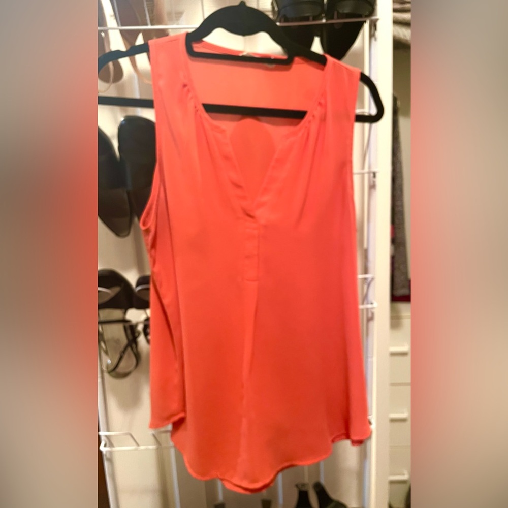 Women’s Lush Sleeveless Blouse, size L